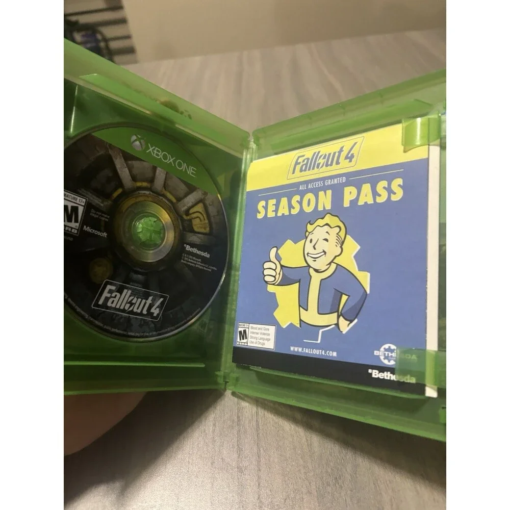 Fallout 4 - Microsoft Xbox One - Excellent Disc